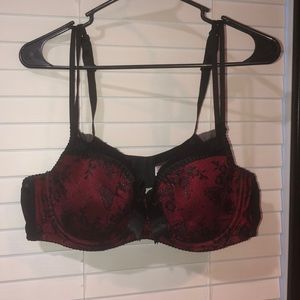 44B Cacique Bra EUC